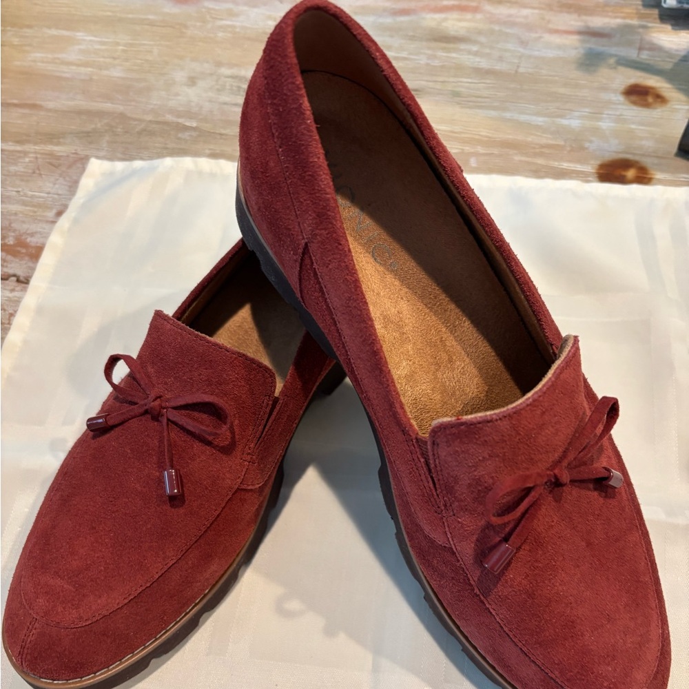 Beautiful Vionic brand, never worn loafers, red suede!